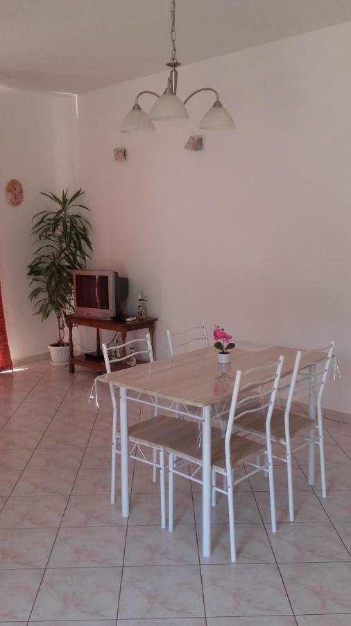 באניולה Apartman Lana מראה חיצוני תמונה